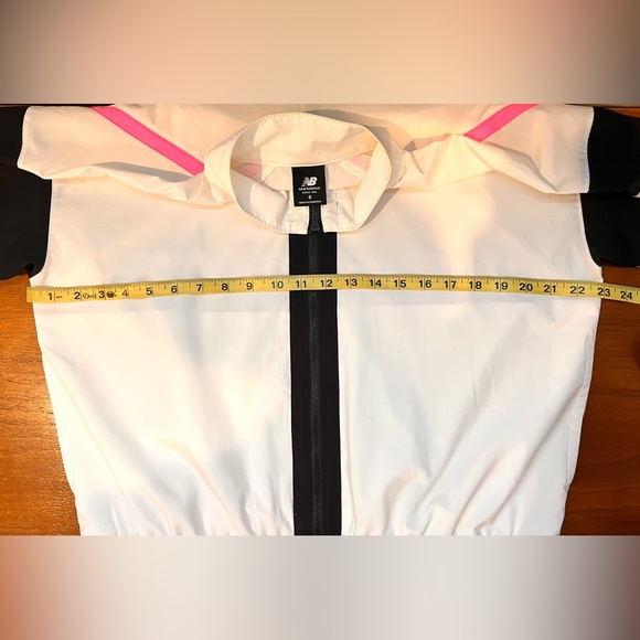 NEW BALANCE Colorblock Woven Jacket - Picture 10 of 12